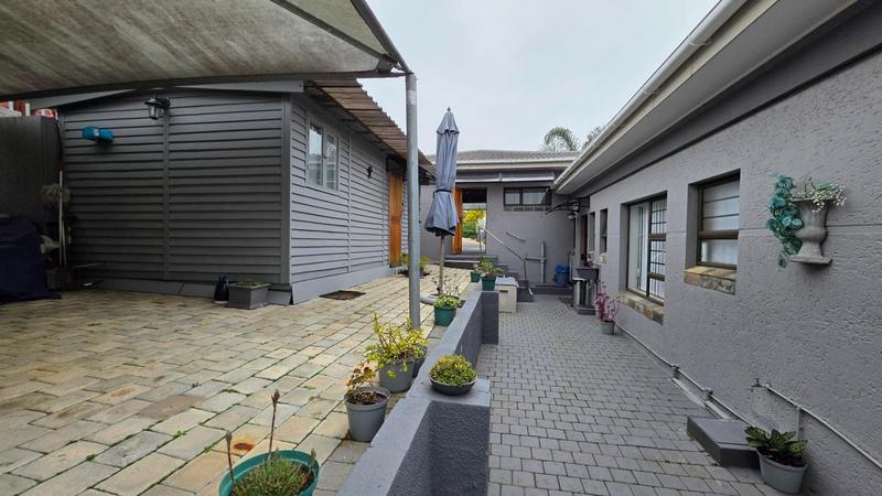 3 Bedroom Property for Sale in Reebok Western Cape